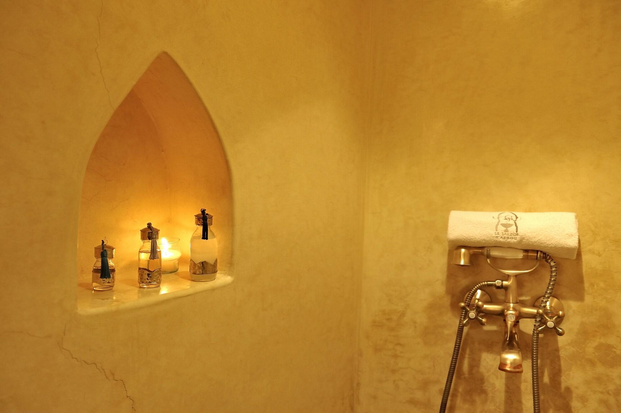 Riad Le Jardin D'Abdou مراكش المظهر الخارجي الصورة A niche in a bathroom